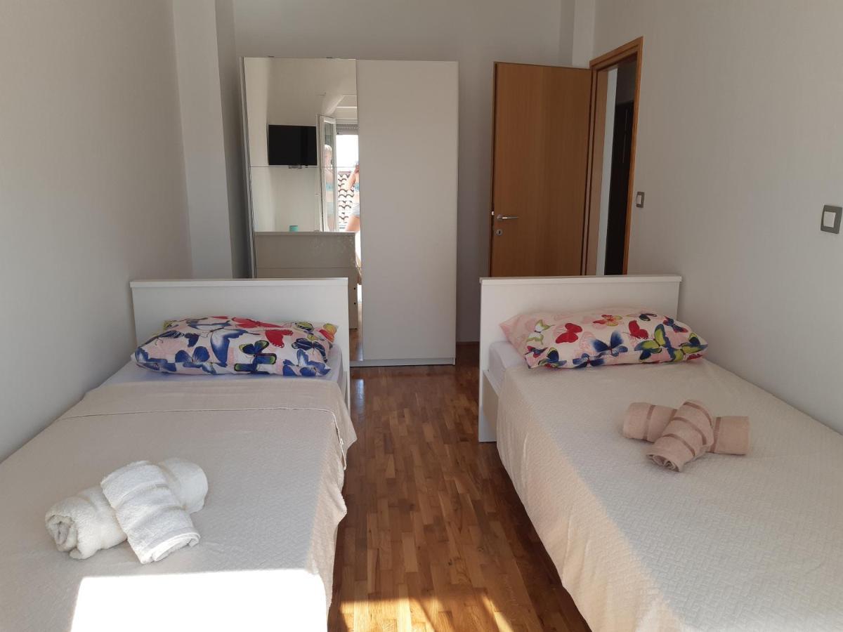 Apartmani Frano Vodice Exterior foto